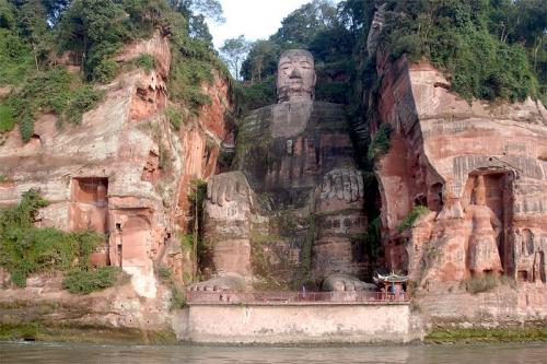 гора Лишань,статуя Будды