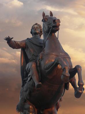 Памятник императору Петру I (Медный всадник): площадь Декабристов, Адмиралтейский район, Санкт-Петербург