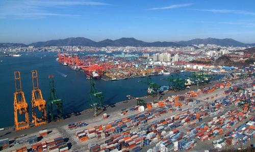 Морской порт в Южной Корее