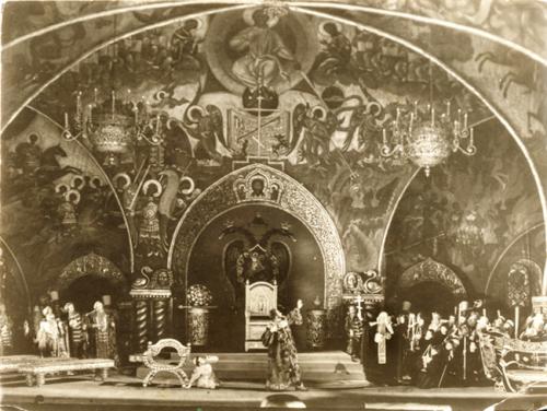 Сцена из 2-го действия оперы Борис Годунов, Большой театр, 1948 г.