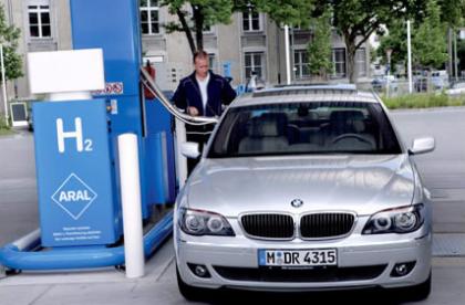автомобиль BMW Hydrogen на водородном топливе